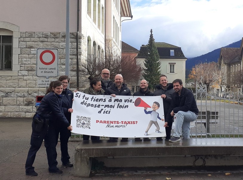 « Parents-taxis ? Non merci ! », la nouvelle campagne de sécurité routière de la commune de Valbirse bat son plein. 