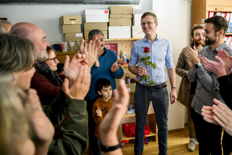 Le socialiste Frédéric Mairy a été élu dimanche au Conseil d'Etat neuchâtelois. (Photo : KEYSTONE / Jean-Christophe Bott).