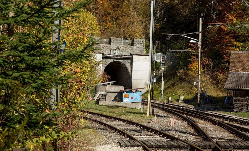Le tunnel du Weissenstein doit être rénové, explique Stefan Locher. (Photo : BLS)