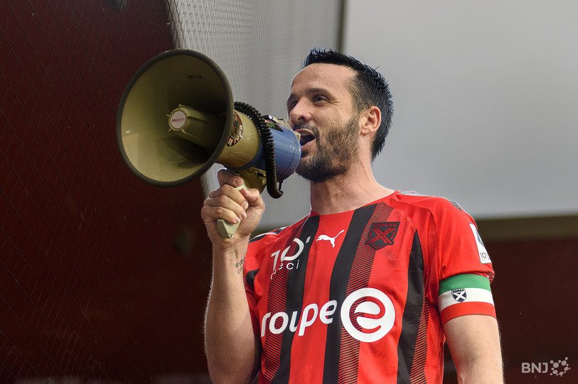 Raphaël Nuzzolo a longuement remercié les fans de leur soutien indéfectible durant tant d’années. (Photo : Bertrand Pfaff)