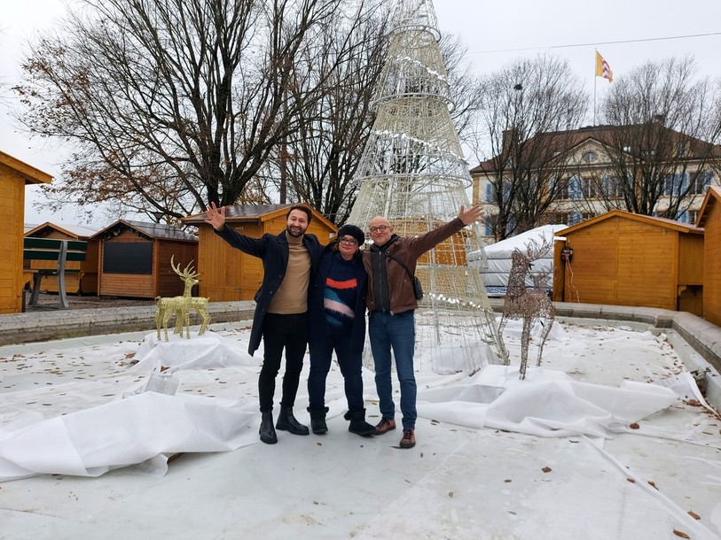 Les organisateurs du Marché de Noël du Lac et de la Plage de Glace au coup d'envoi de leur manifestation. De gauche à droite: Avni Krasniqi, Samanta Marzo-Coi, et Gilles Jeanneret.