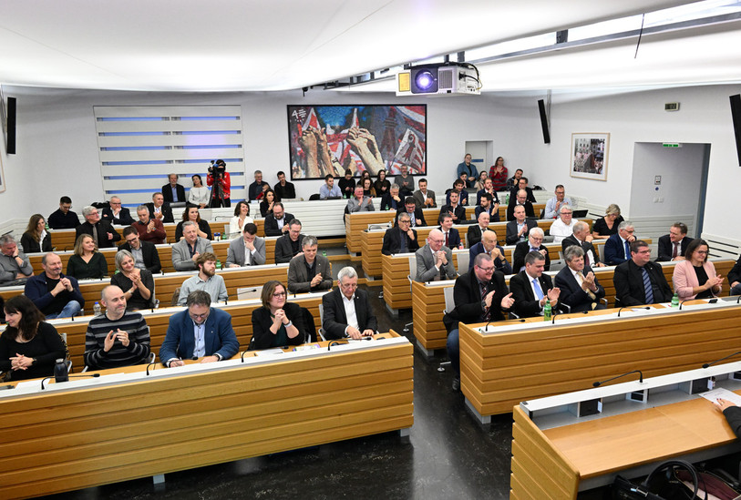 Notre journaliste François Comte s'exprime sur le compromis adopté au sein du Parlement jurassien lors du vote du budget 2025 ce mercredi. (Photo : archives/Georges Henz).
