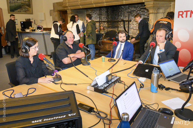 Les conseillers nationaux élus dimanche 22 octobre : Martine Docourt (PS), Didier Calame (UDC), Damien Cottier (PLR) et Fabien Fivaz (Les Verts).
