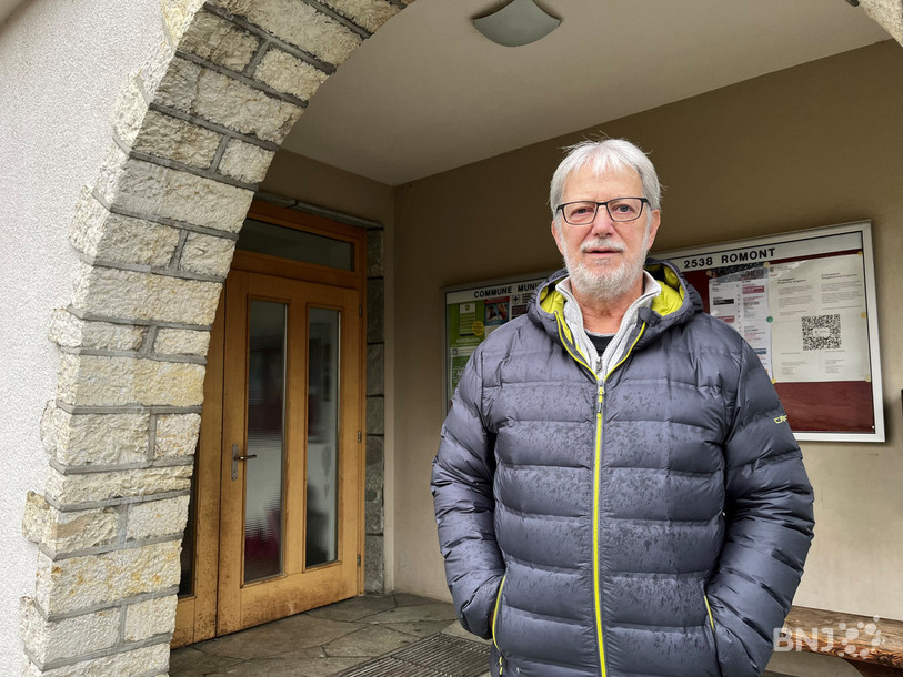 Après plus de trois décennies d'activités, Yvan Kohler, maire de Romont, continue d'exercer sa fonction avec la même motivation,  poussé par l'amour qu'il porte à son village.