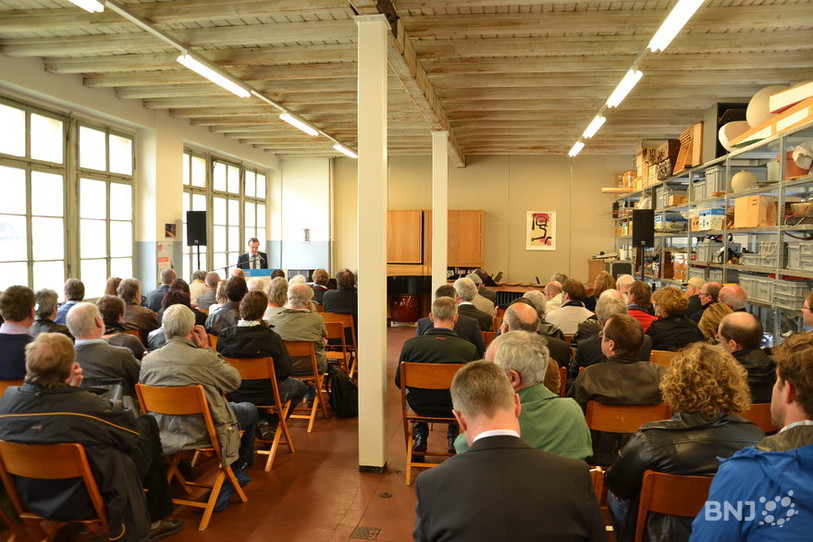 L'inauguration publique de l'Espace découverte énergie a fait salle comble, ici lors de l'allocution du maire de Sait-Imier Stéphane Boillat