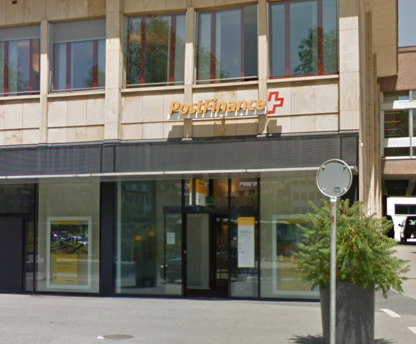 La Poste d'Yverdon a été braquée samedi dernier. La Police vaudoise annonce ce mardi l'interpellation d'un suspect. (Image: Google maps).