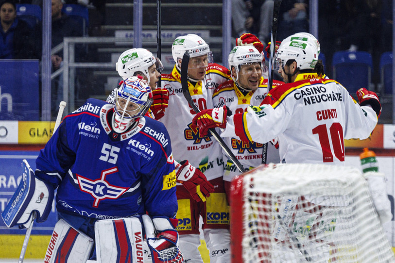 Le HC Bienne a déroulé sur glace de Kloten. (Photo : Keystone/PATRICK B. KRAEMER)