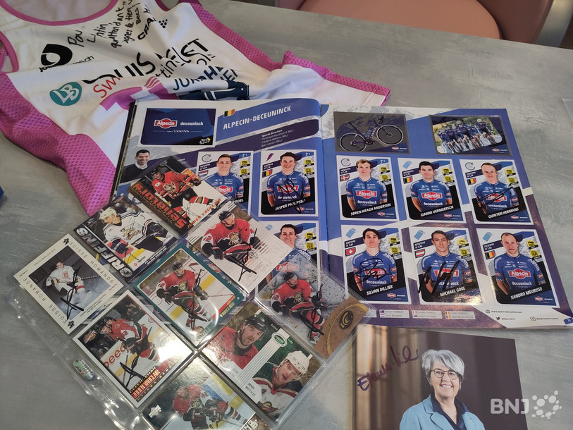 Un aperçu très fragmentaire de la collection d'autographes de Laurentin Docourt.