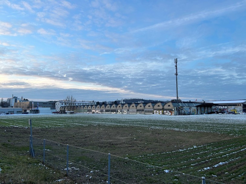 Le site est actuellement occupé entre autres par les bâtiments des anciennes tréfileries.