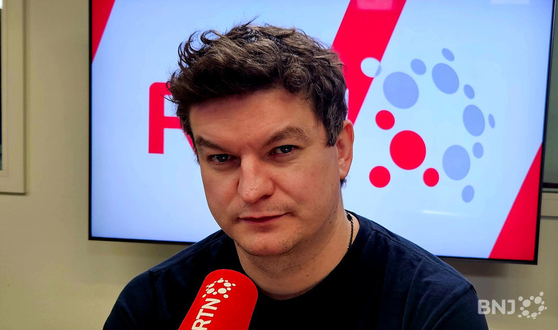 Lord Betterave, l’esprit (encore) tranquille, dans les studios de la Matinale.