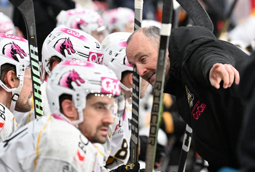 Le HC Ajoie de Christian Wohlwend n'a pas trouvé la clé mardi soir à Langnau (photo : Georges Henz).