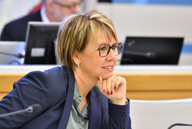 La ministre de l'Intérieur Nathalie Barthoulot a rappelé les différents systèmes d'alerte en cas de catastrophe. (Photo : archive Georges Henz).