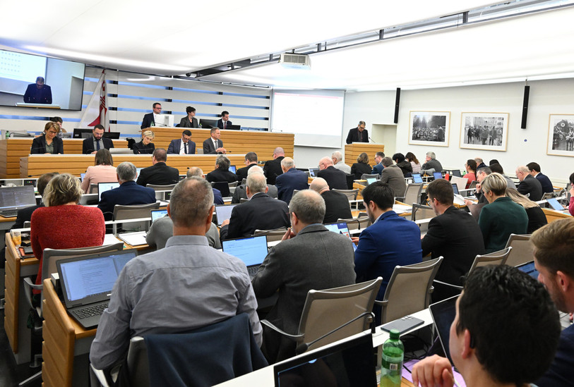 Le Parlement jurassien a approuvé ce mercredi la modification de la loi concernant la prévoyance des membres du Gouvernement. (Photo : Georges Henz)