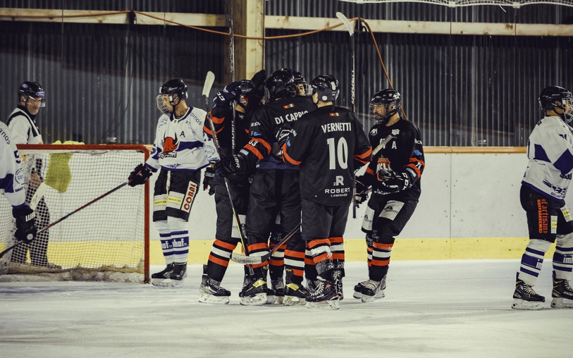 Le HC Le Locle n'a pas remporté le moindre point cette saison. (Photo : HC Le Locle).