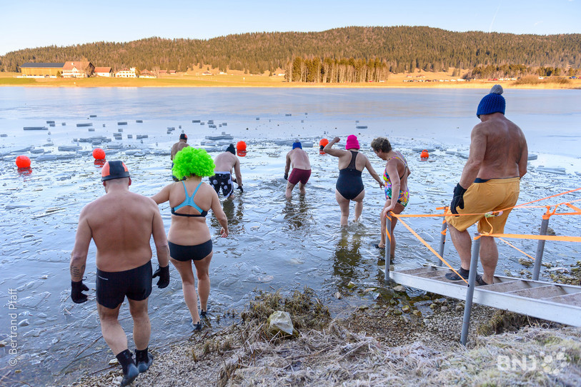 Lors de la 11e édition, des baigneurs avaient profité du lac des Taillères. (Photo : Bertrand Pfaff)