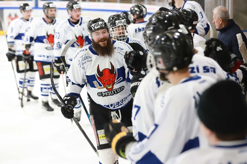 Le HC Moutier est passé devant Yverdon lors du dernier duel de la saison régulière (photo : archives/Mauricette Schnider).