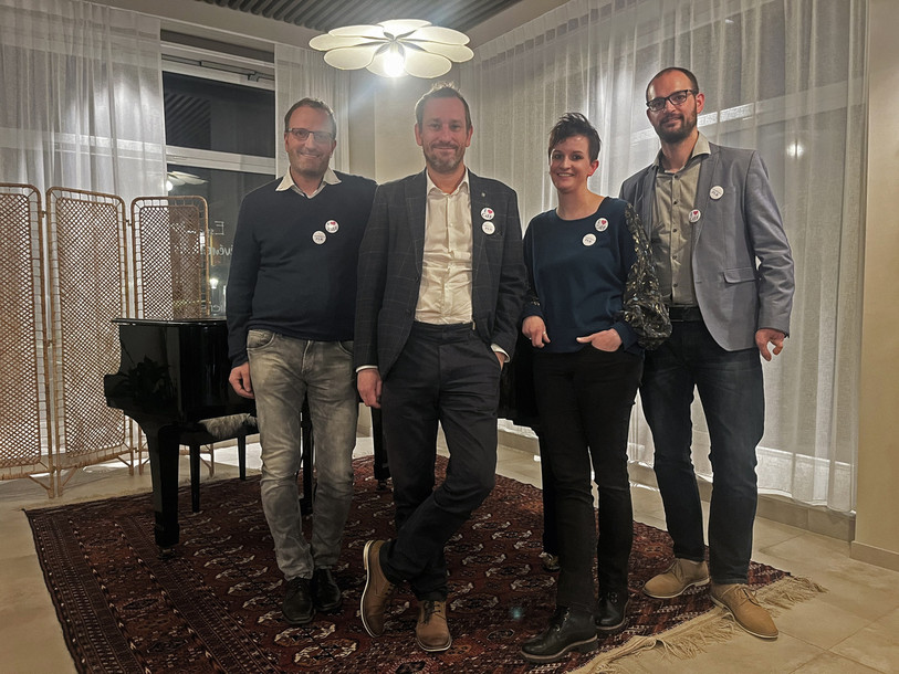 Les candidats PLR de gauche à droite : Frédéric Vaucher, Jean-Daniel Jeanneret, Sarah Curty et Zachary Mores. (Photo : PLR La Chaux-de-Fonds)