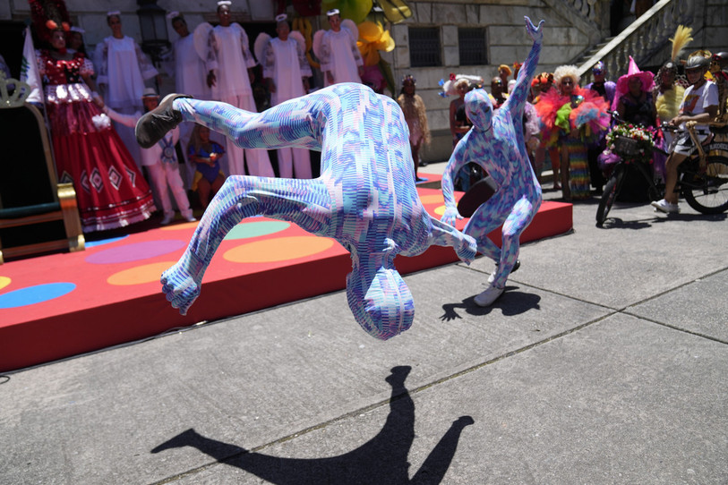 Les festivités ont notamment été lancées à Rio, au Brésil. (Photo : AP Photo/Silvia Izquierdo)