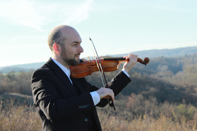 Guillaume Rebinguet Sudre interprétera les partitas pour violon de Bach ce week-end à Porrentruy dans le cadre des Tribunes baroques. (Photo : Eloïse Sudre)