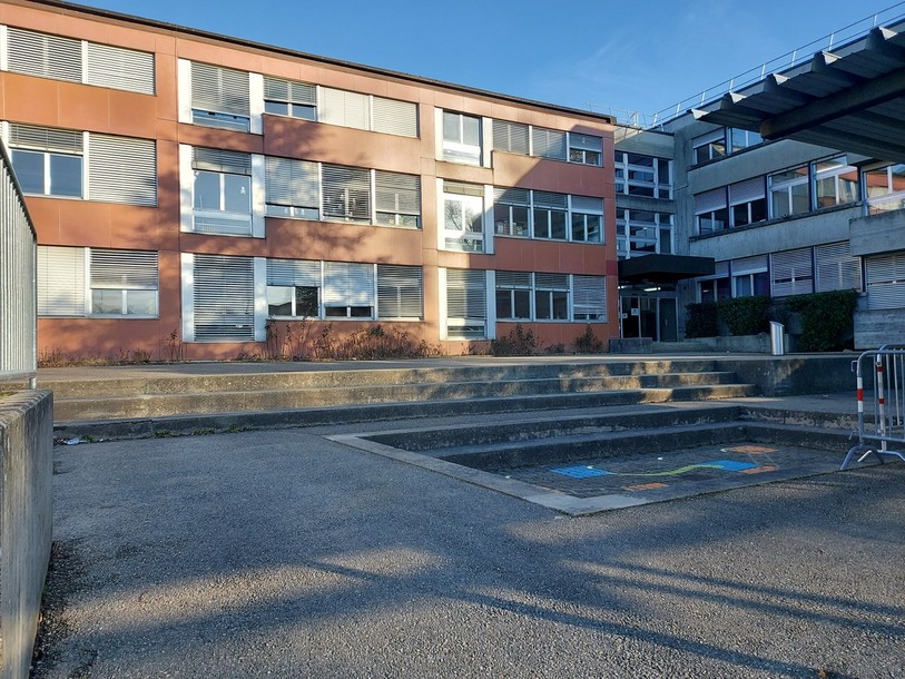 Le Collège de Vauvilliers doit prendre son mal en patience. (photo : archives) 