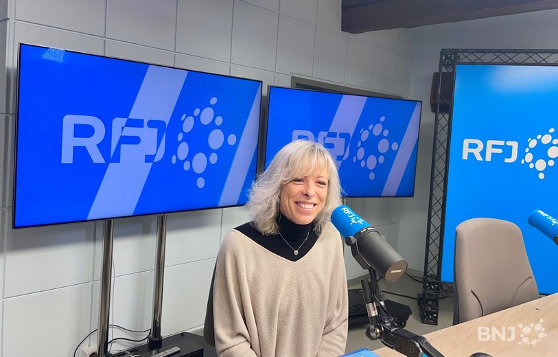 Maika Renaud, assistante sociale et spécialiste en gestion de dettes pour Caritas Jura