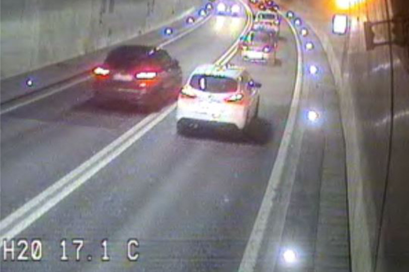 Infractions graves à la loi sur la circulation routière dans le tunnel autoroutier de La Vue-des-Alpes (Photo : Police neuchâteloise)