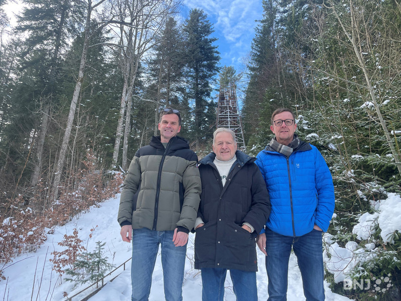 Trois anciens sauteurs sur le site de la Combe-Girard, Gérard Balanche, Serge Wirth et Joël Cupillard. 