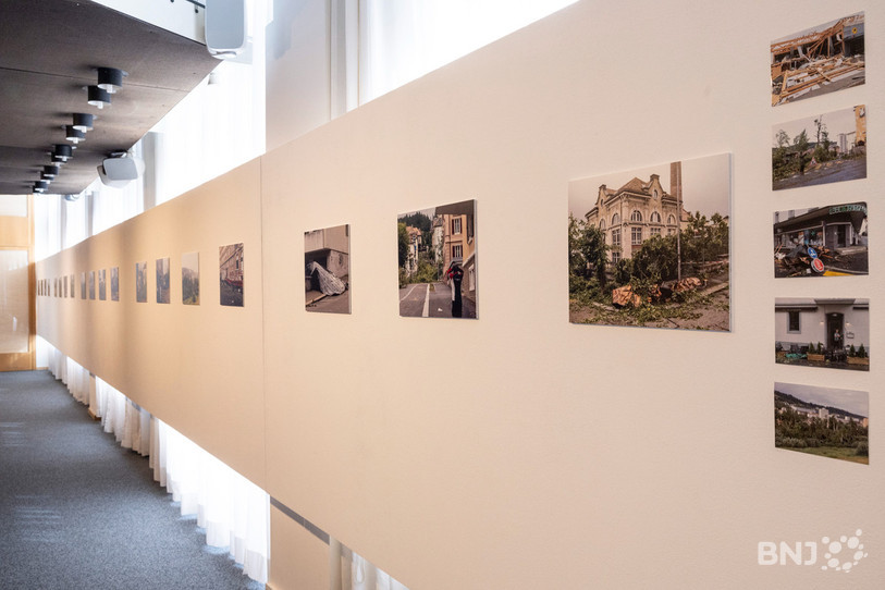 Muriel Antille revient sur la tempête pour la Nuit de la Photo avec quarante clichés de formats différents.