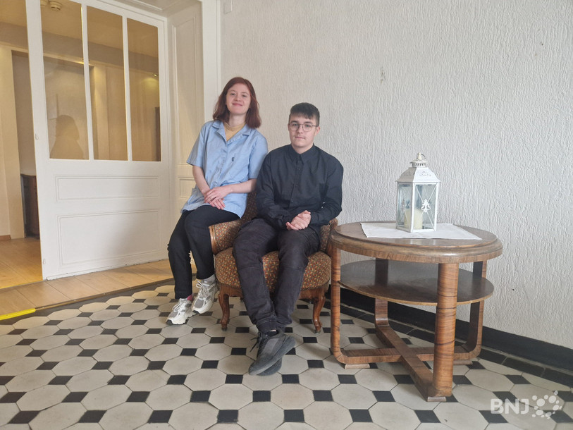 Morgane Monroy Paredes et Nolan Pêcheur, deux apprentis de l'Hôtel de l'Aigle à Couvet qui se voient dans leur métier toute leur vie.