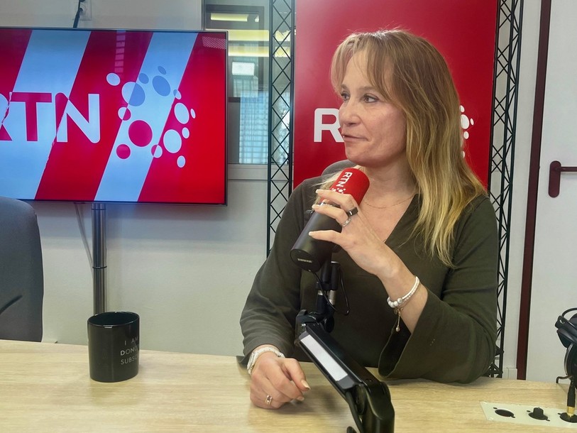 Nathy de Martin, la responsable de la programmation musicale de RTN depuis 2007 dans l'émission « 40 ans / 40 voix ».