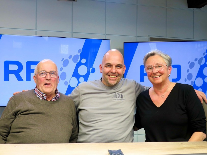 Photo : Edmond et Patrick Chèvre avec Dominique Ludi.