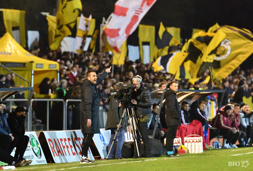 Au lendemain de la sortie des SR Delémont de la Coupe de Suisse, l'entraîneur Anthony Sirufo se tourne déjà vers le championnat (photo : Georges Henz).