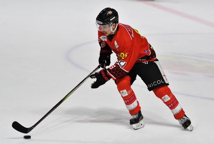 Arnaud Schnegg a marqué le but décisif pour le HC Franches-Montagnes. (Photo: Georges Henz)