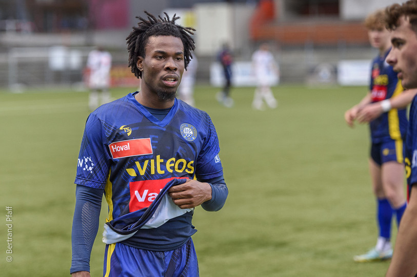 Frank Arthur Kamwa Ngoufack a pu donner l'avantage aux siens samedi à la Charrière. (Photo: Bertrand Pfaff)