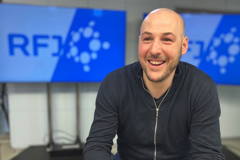 Le directeur technique du HC Franches-Montagnes Michaël Röthenmund arbore un large sourire au terme de la saison de son équipe en MyHockey League.