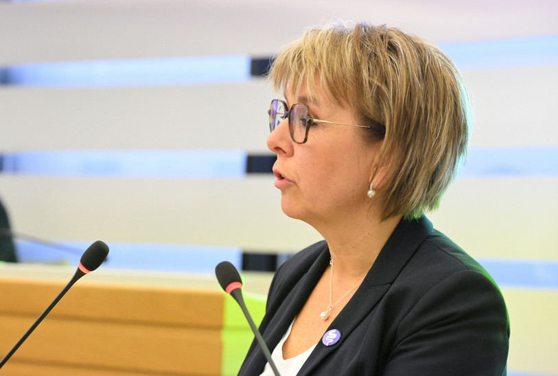Nathalie Barthoulot a confirmé ce mercredi au Parlement jurassien que le directeur de l'AJAM était en arrêt de travail. (Photo : archives).