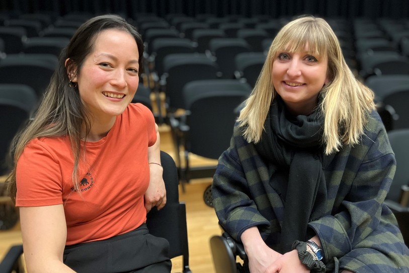 Katherine Choong et Timea Bacsinszky ont reçu des applaudissements nourris au terme de la soirée.
