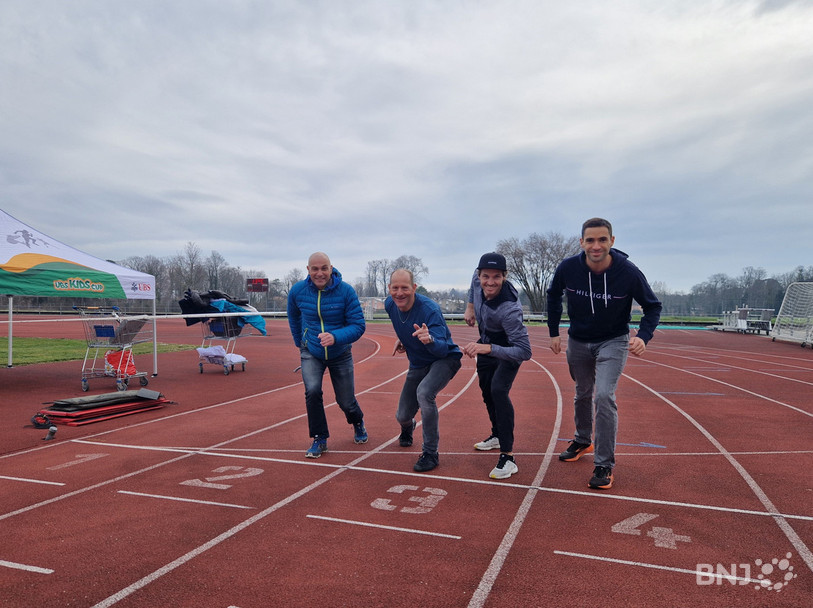 Une partie du comité d'organisation du CEP Cortaillod, avant l'accueil des coureurs à Colombier. 