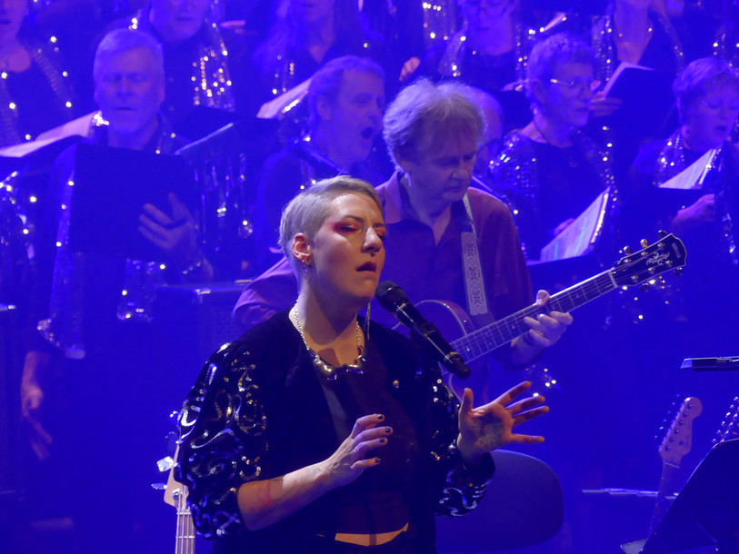 L’ensemble vocal « Evoca » et le « BH Orchestra » ont redonné de la voix aux chansons de Michel Berger et Michael Jackson.