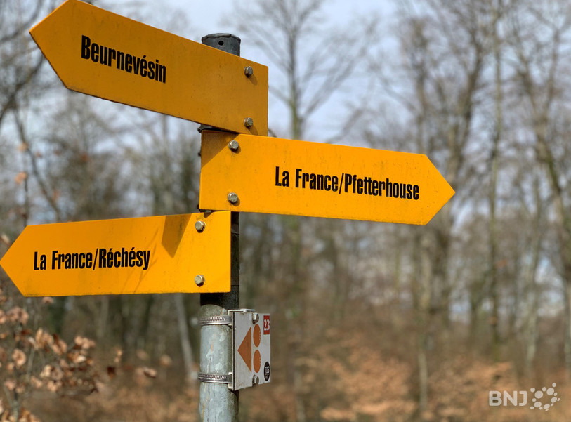 Les chemins de randonnée et leurs alentours sont parfois touchés par des conséquences liés aux « besoins pressants » des randonneurs.