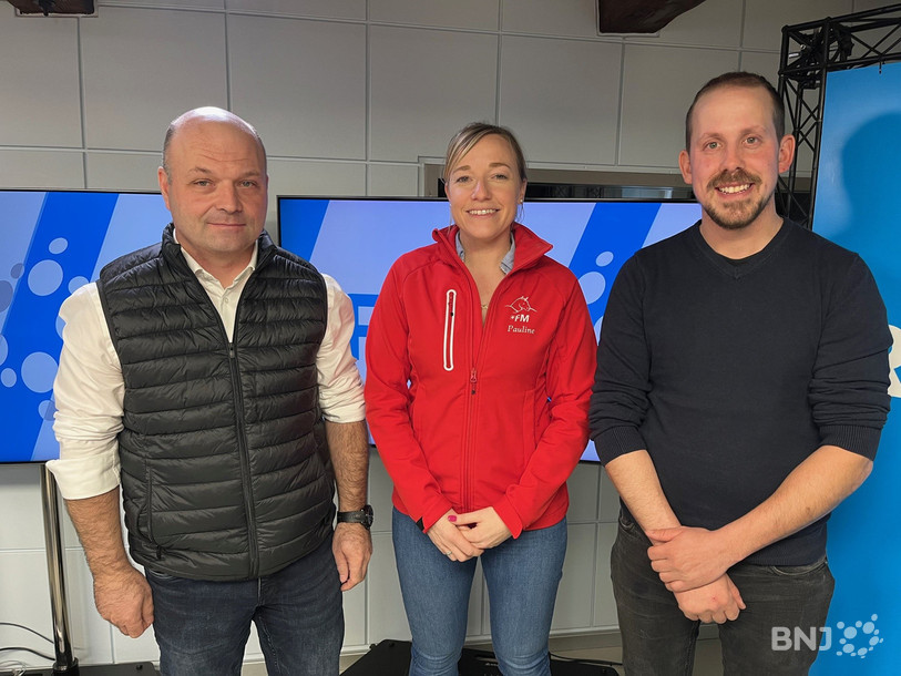 Ismaël Vuillaume, Pauline Queloz et Mario Gandolfo (de gauche à droite) ont échangé leurs vues sur les enjeux et problématiques liés au cheval franches-montagnes.