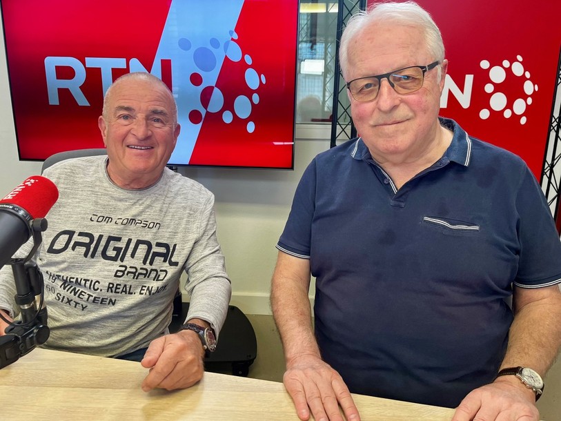 Philippe Coulon et Denis Robert dans « 40 ans / 40 voix ».