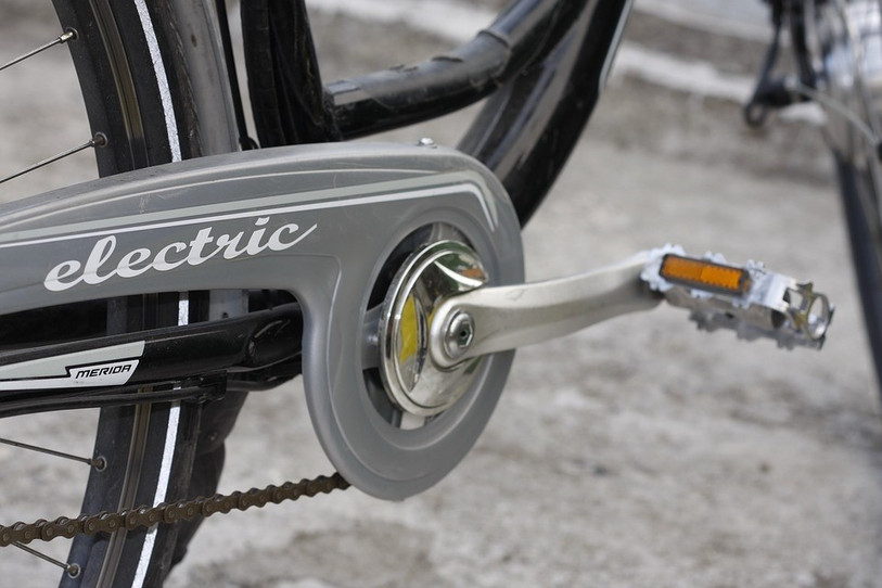 Les vélos électriques rapides doivent désormais être équipés d'un compteur de vitesse (photo: illustration).