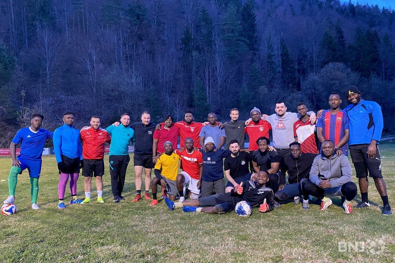 Le FC Perrefitte peut compter sur des requérants d'asile pour renforcer son effectif.