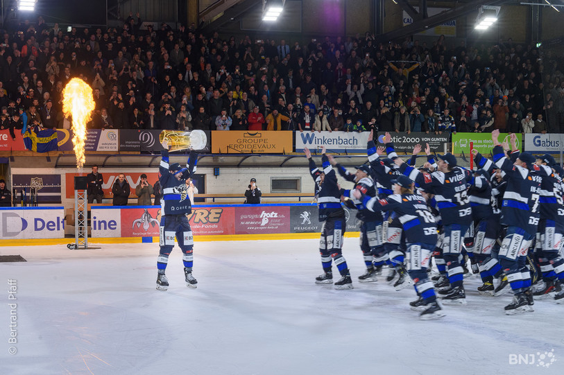 Double champion de Swiss League, le HC La Chaux-de-Fonds pourra compter sur un public nombreux en tribune la saison prochaine. (photo : Bertrand Pfaff)