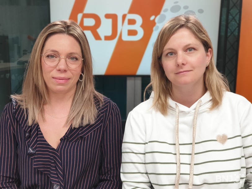 Franziska Garcia (à g.), présidente de l’Association des parents d’élèves de Tavannes, et Valérie Neukomm (à d.), vice-présidente, œuvrent ensemble pour le bien-être des enfants en milieu scolaire