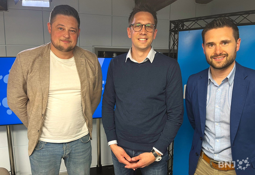 Martin Braichet (PLRJ), Raphaël Ciocchi (PSJ) et Mathieu Cerf (Le Centre Jura, de gauche à droite) ont accédé à la tête de leur parti politique respectif récemment. Ils ont débattu ce mercredi dans Pure Politique.