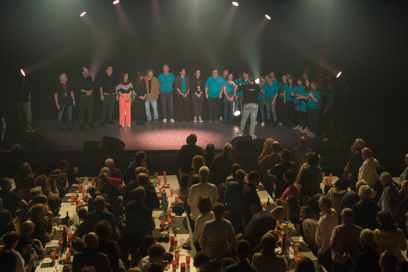 Le public a répondu présent pour la deuxième édition de « Rires sur Lajoux ». (Photo : Sandro Cestele)
