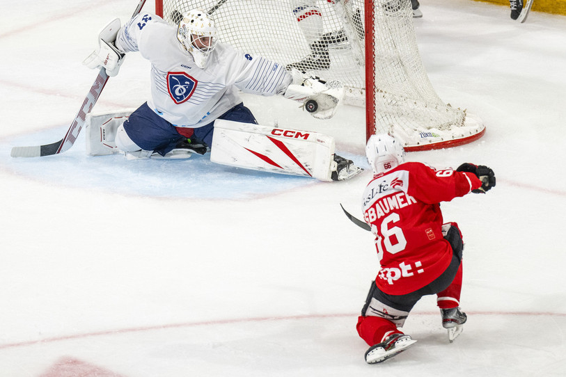 Valentin Nussbaumer paye notamment ses deux prestations moyennes contre la France le week-end dernier à Bâle. (Photo : KEYSTONE/Peter Schneider)