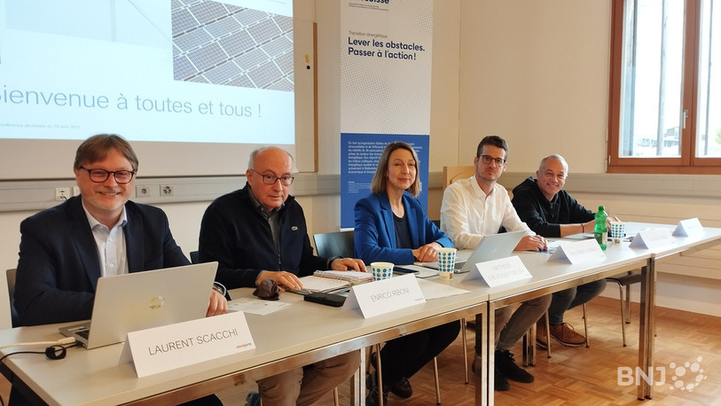 Une partie du comité de aeesuisse Jura a présenté vendredi les objectifs de l'association.